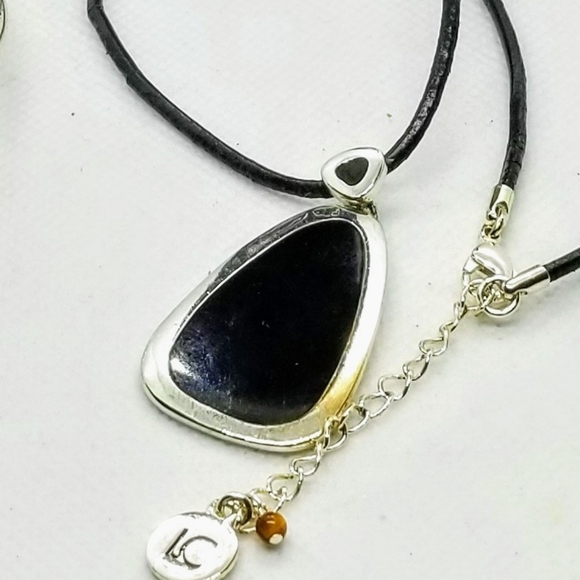 Lot of 3 Modern Pieces - Picture 4 of 8